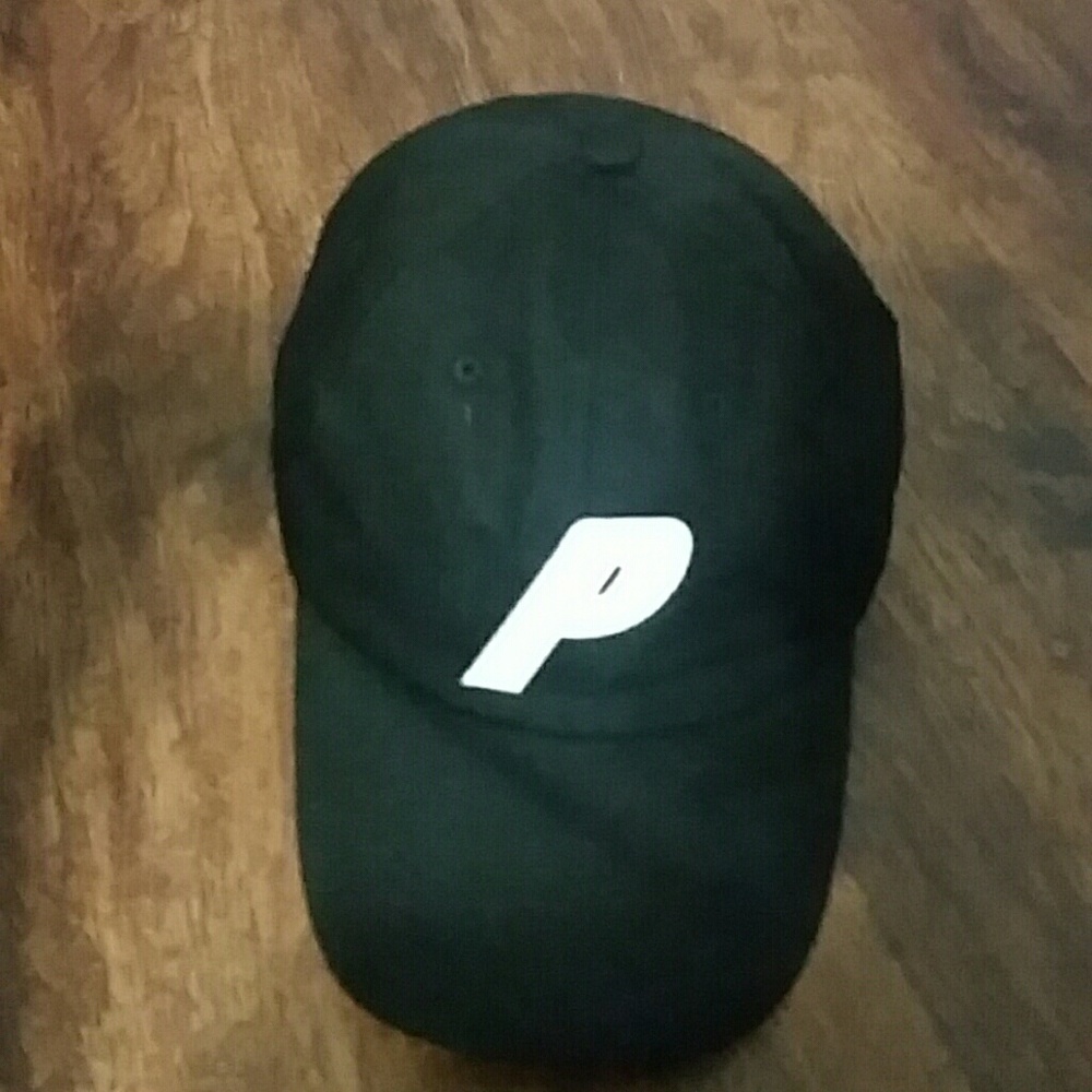 Palace supreme hat